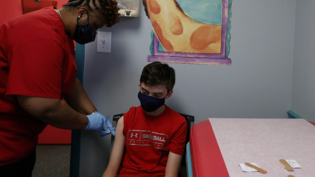 Chỉ trong một tuần (tính đến hết ngày 15/7), có hơn 23.500 ca mắc COVID-19 là trẻ em. Tính tổng thể, trẻ em chiếm 14,2% tổng số ca mắc COVID-19 trong cả nước Mỹ. Ảnh: Reuters.