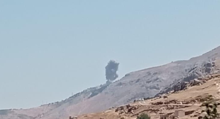 Khói bụi bốc lên sau cuộc không kích của Nga tại vùng Greater Idib. Ảnh: Twitter.