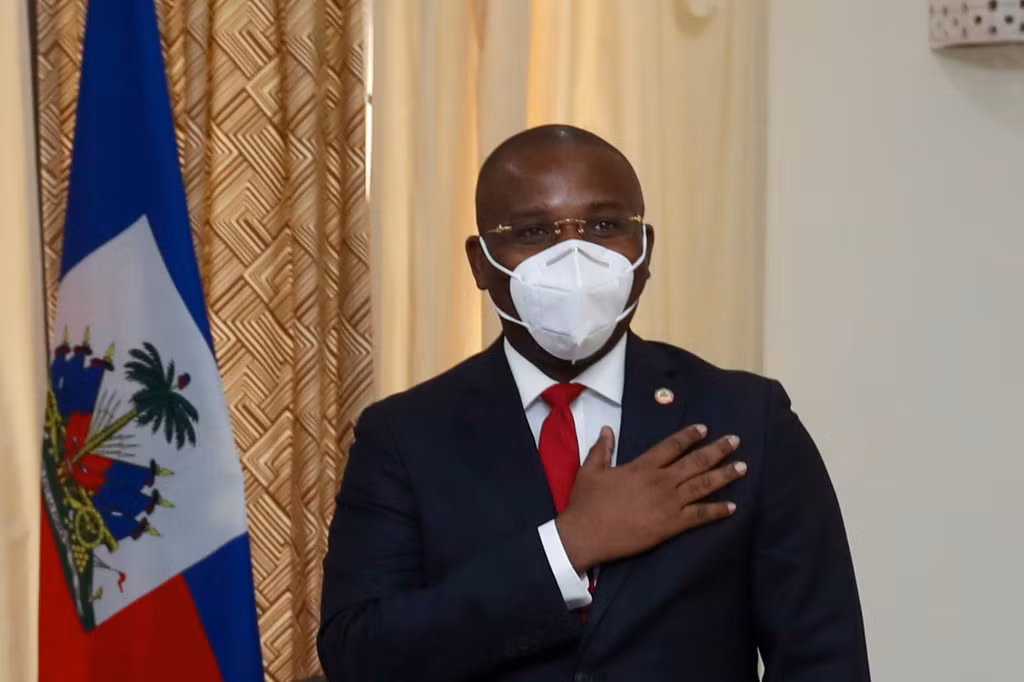 Sau vụ việc, Thủ tướng Joseph cho biết tạm thời ông sẽ điều hành đất nước Haiti. Ông kêu gọi người dân Haiti bình tĩnh, đồng thời trấn an rằng cảnh sát và quân đội sẽ đảm bảo sự an toàn của người dân. Ảnh: AP. 