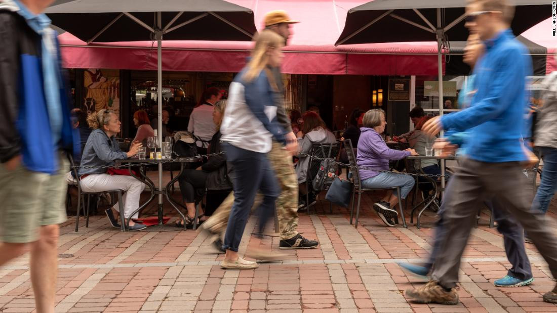 Dưới đây là một số sự thật thú vị về bang an toàn nhất nước Mỹ "không sợ COVID-19" này. Ảnh: CNN.