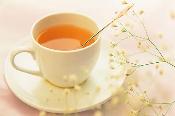 Thanh loc co the, thai doc gan, trong mau voi thuc uong quen thuoc