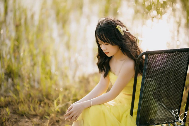 "Không có cá nhân không hoàn hảo, chỉ có bản thể không tự tin" là câu nói của cô nàng hot girl Phương Nhàn. Mỗi khi gặp khó khăn hay đơn giản chỉ là lười biếng về một việc gì đó, Phương Nhàn đều luôn tự động viên bản thân và cố gắng phấn đấu hơn để hoàn thành công việc. Theo Phương Nhàn, tự động viên và nói lời yêu bản thân mỗi ngày sẽ khiến chúng ta thêm yêu đời và có niềm tin trong cuộc sống.