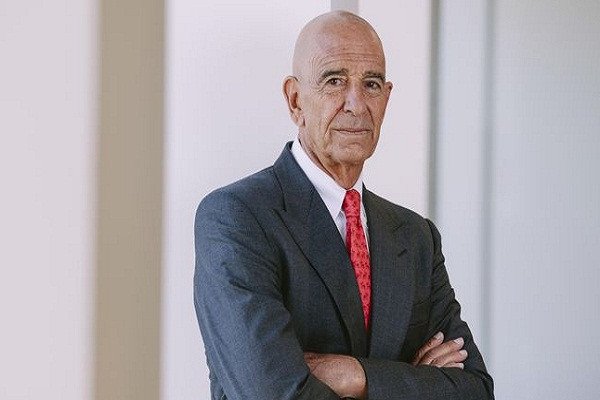 Sau đó, ông học trường Luật Gould USC và có bằng Tiến sĩ luật của trường Luật thuộc Đại học Sang Diego vào năm 1972. Ảnh: Getty.