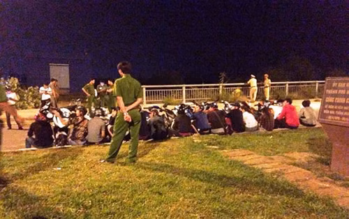 Lực lượng Công an quận 9, TP HCM kịp thời ngăn chặn hàng trăm thanh thiếu niên có hành vi tụ tập gây rối trật tự công cộng trong KCNC quận 9 tối 20/3.