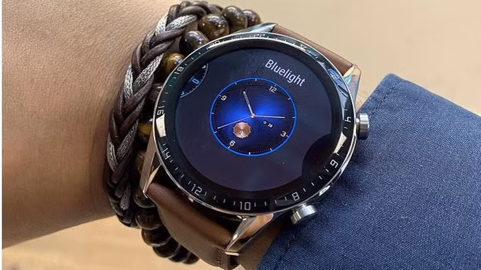 Thiết kế thanh lịch, tuổi thọ pin bền bỉ, kiểu dáng thể thao nhờ hai dây đeo (da và nhựa), Huawei Watch GT 2 cung cấp các tính năng mà người dùng mong đợi từ theo dõi hoạt động đến giấc ngủ.