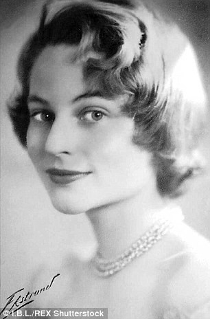 Vì tình yêu với bà Gunilla, ông Kennedy từng tìm cách chấm dứt cuộc hôn nhân với vợ nhằm đưa người tình sang Mỹ sống với nhau. Tuy nhiên, kế hoạch này bị cản trở vì cha của ông Kennedy phản đối vì lo lắng điều này sẽ ảnh hưởng tới sự nghiệp chính trị của hai cha con.