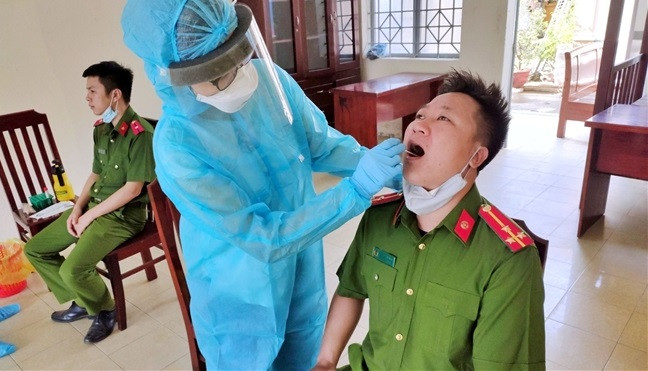 Giam doc So Tu phap Da Nang duong tinh SARS-CoV-2