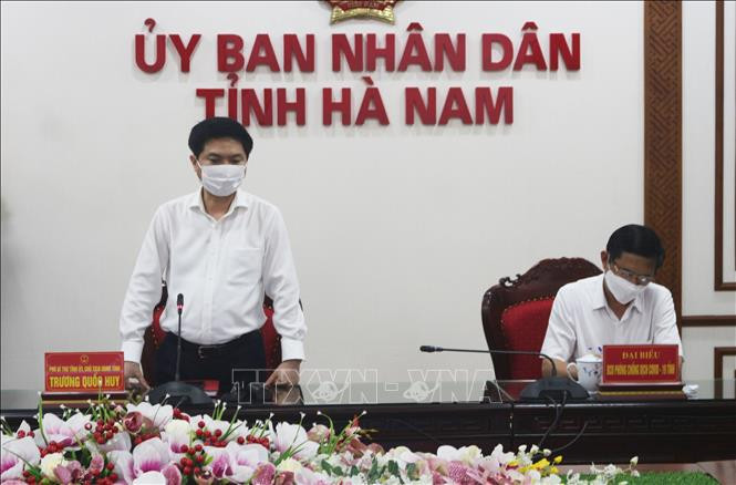 Tu 18 gio ngay 4/5, Ha Nam dung hoat dong cac quan nuoc, quan an via he