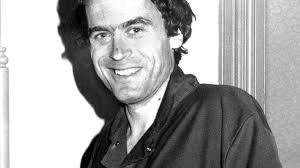 Trước khi tử hình, gã sát nhân man rợ Ted Bundy khẩn cầu giới chức trách hỏa táng sau khi chết. Y muốn tro cốt của mình được rải tại dãy núi Cascade, tiểu bang Washington. Địa điểm mà Ted Bundy lựa chọn để rải tro cốt là nơi gã sát hại ít nhất 4 nạn nhân.
