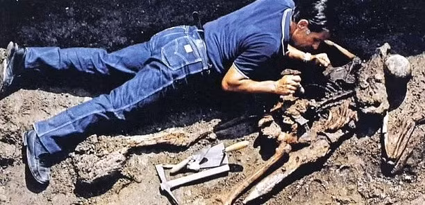 Vào thời điểm đó, các chuyên gia tin rằng, người đàn ông đó là một binh lính bình thường ở Herculaneum.