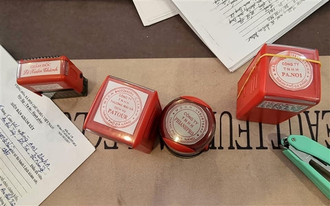 Bat giam doc lap 2 cong ty bao lanh nguoi nuoc ngoai nhap canh trai phep-Hinh-2