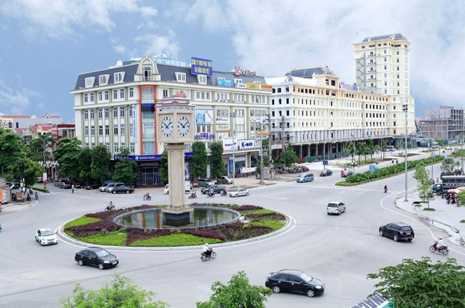 TP Bắc Ninh là tỉnh lỵ của tỉnh Bắc Ninh, nằm ở phía nam sông Cầu nổi tiếng. Thành phố hiện có 19 phường, không có xã, gồm: Đáp Cầu, Thị Cầu, Vũ Ninh, Suối Hoa, Ninh Xá, Tiền An, Vệ An, Vạn An, Kinh Bắc, Đại Phúc, Võ Cường, Vân Dương, Hạp Lĩnh, Phong Khê, Khúc Xuyên, Khắc Niệm, Hòa Long, Kim Chân và Nam Sơn. Ảnh: Cổng TTĐT TP Bắc Ninh.