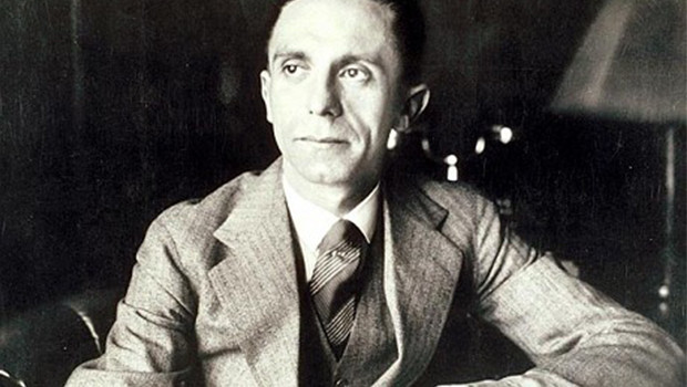 Trước khi tự sát trong hầm ngầm ở thủ đô Berlin, Đức, trùm phát xít Hitler chỉ đích danh Joseph Goebbels là người kế nghiệp của mình giữ chức Thủ tướng. Sở dĩ Goebbels được chọn là kẻ kế nghiệp trùm phát xít Hitler vì gã luôn làm mọi việc gắn liền lợi ích của chính quyền Đức quốc xã. Khi giữ chức Bộ trưởng tuyên truyền Đức, Goebbels sử dụng quyền lực của mình để "tô vẽ" hình ảnh cho Hitler.