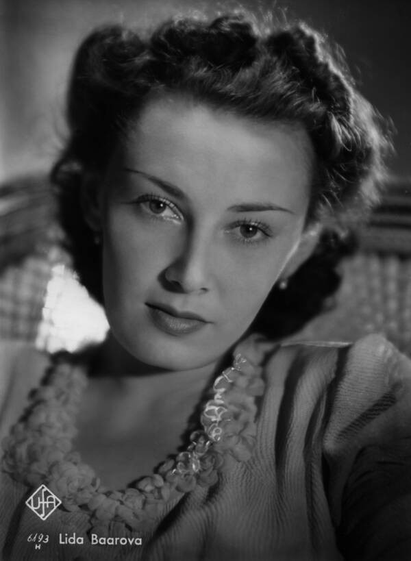 Là một trong những người đàn ông quyền lực nhất chính quyền Đức quốc xã, Goebbels có rất nhiều tình nhân. Trong số này, nổi tiếng nhất là Lída Baarová.