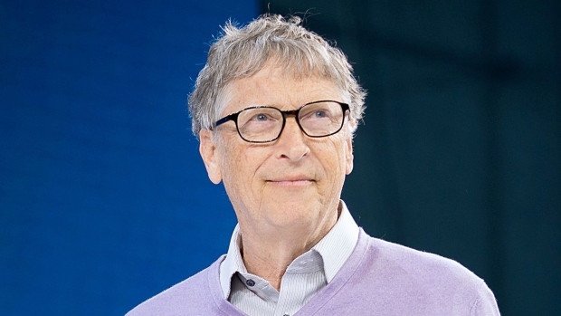 Tỷ phú người Mỹ Bill Gates là nhà đồng sáng lập Tập đoàn Microsoft với người bạn học cùng trường Paul Allen vào năm 1975.