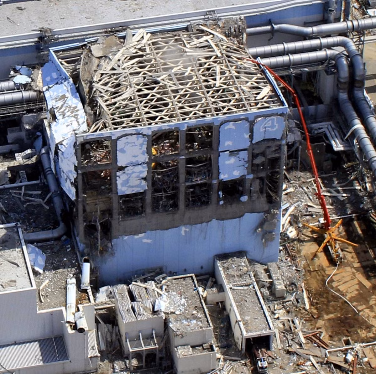 Theo đó, trước khi xảy ra thảm kịch, Nhật Bản có 54 lò phản ứng hạt nhân hoạt động. Khi áp dụng tiêu chuẩn mới, hiện có 9 lò phản ứng hạt nhân thương mại được chính quyền Nhật Bản phê duyệt. Trong số này, 4 lò phản ứng hạt nhân đang hoạt động.