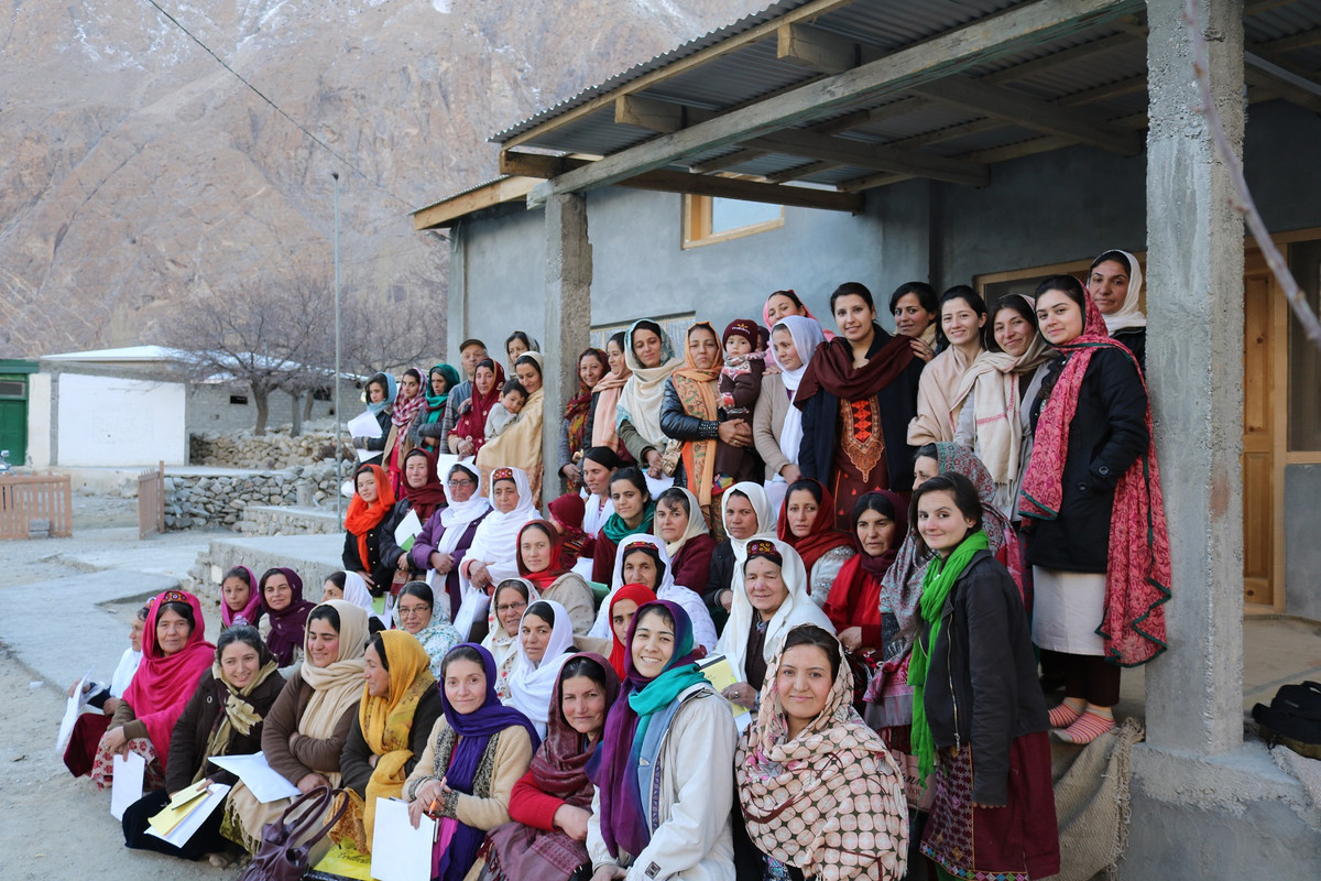 Hàng ngày, người Hunzas lấy nước từ các dòng sông băng, ngọn núi để uống. Loại nước này có nhiều khoáng chất có lợi cho cơ thể. Nhờ những điều này, các thành viên bộ tộc Hunzas khỏe mạnh, trẻ trung và sống thọ hơn người dân ở nhiều nơi khác trên Trái đất.