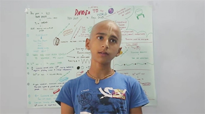 "Thần đồng" tiên tri Ấn Độ Abhigya nhận định dù hiện nay đã có một số biện pháp điều trị cho bệnh nhân mắc COVID-19 nhưng vẫn chưa đạt hiệu quả để đẩy lùi dịch bệnh này.