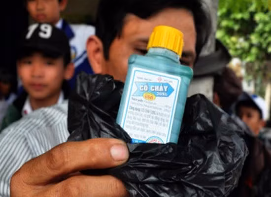 Chong say ruou, vo tan doc pha thuoc diet co giet chong