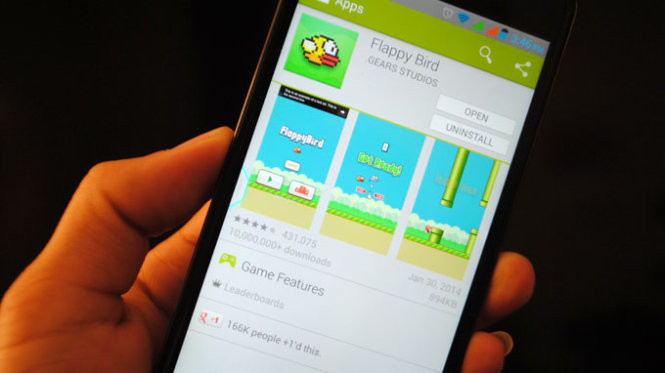 Chú chim bé nhỏ tưởng chừng như dễ chơi nhưng lại gây khó bất ngờ khiến cho nhiều người dùng phát điên, từ đó tạo động lực khiến người ta liên tục chơi để cải thiện điểm số.