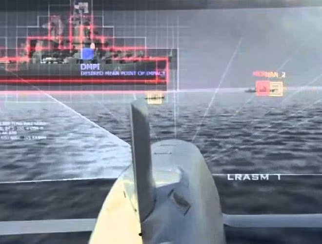 Điểm đặc biệt của vũ khí này là nó được tích hợp trí thông minh nhân tạo, khi tiến vào khu vực gần mục tiêu, nơi tín hiệu liên lạc vệ tinh bị gây nhiễu hoặc gián đoạn, tên lửa sẽ bay theo lộ trình được vạch sẵn.