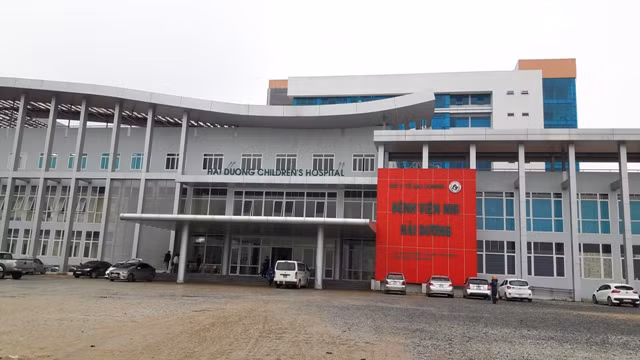 Hai Duong: Nhieu can bo Benh vien Nhi bi ky luat