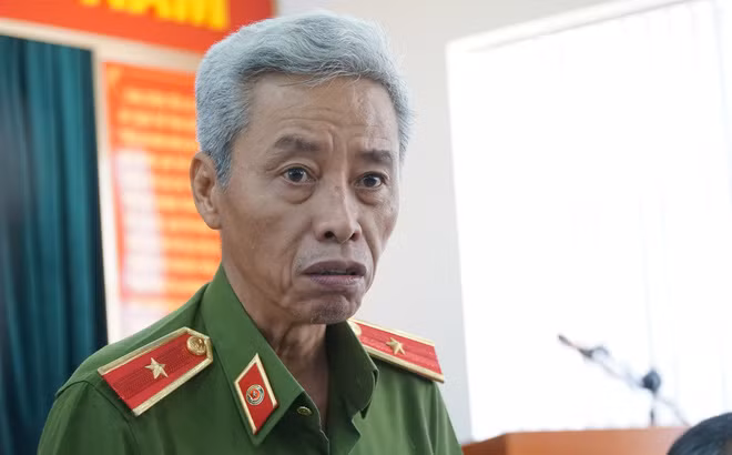  "Án tham nhũng phát hiện qua trinh sát ít vì chúng tôi phải chấp hành Chỉ thị 15. Hầu hết đối tượng gây ra hành vi tham nhũng từ Đảng viên mà công an thì không được tổ chức trinh sát Đảng viên" - Tướng Phan Anh Minh phát biểu trong Hội nghị tổng kết phòng chống tham nhũng, lãng phí năm 2015.