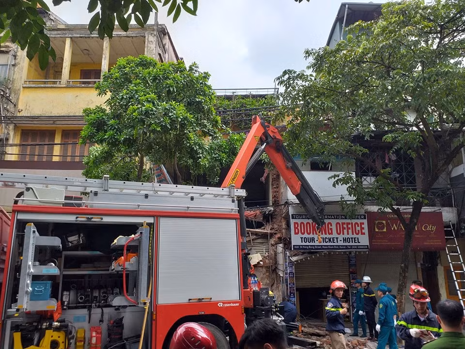 Ha Noi: Sap nha trieu USD tren pho hang Bong-Hinh-3