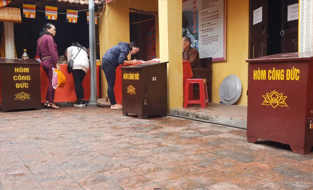 Chua Phuc Khanh: Giai han xong, muon cau an lai phai dong them tien-Hinh-3