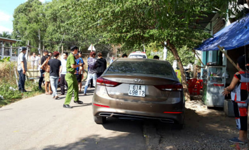 2 nguoi dan ong chet bat thuong trong phong tro cach nhau 50m