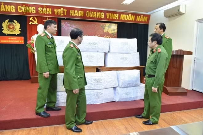 Can canh gan 3 ta ma tuy bi bat giu o Ha Tinh