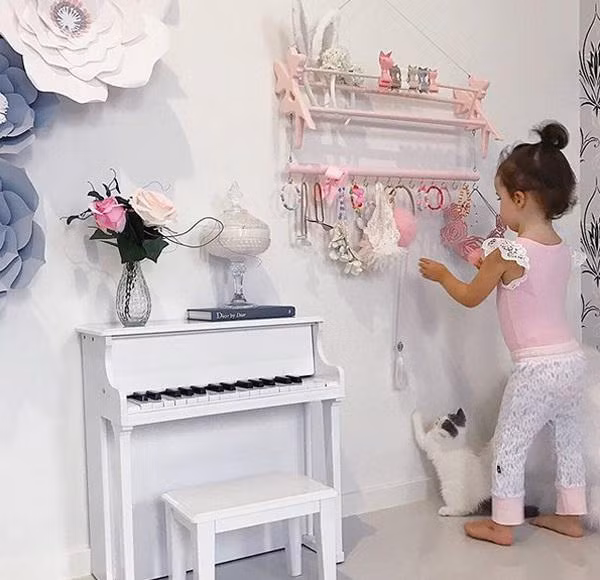 ...không thể thiếu góc "trang điểm" dành cho "phái đẹp".