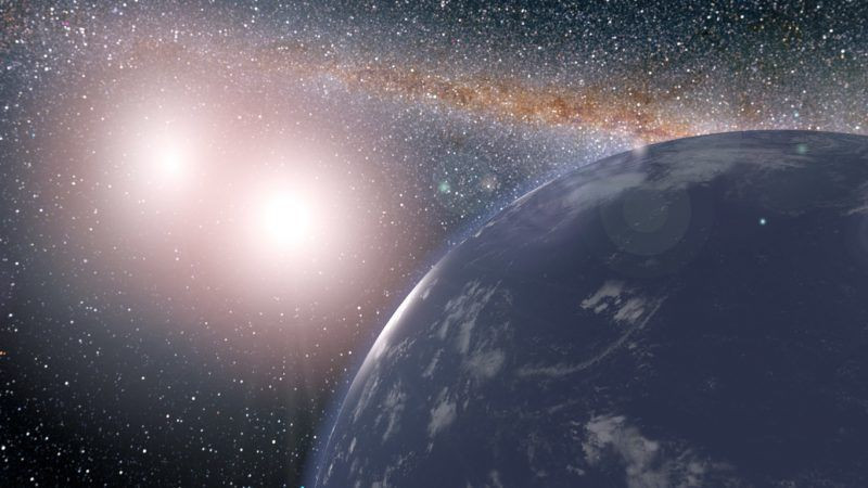 Theo các nhà khoa học, sao lùn đỏ nhỏ hơn và mát hơn so với Mặt Trời. Vậy nên, các hành tinh trong hệ sao này phần lớn cấu thành từ đất đá tựa Trái Đất và bề mặt là nước bị đóng băng.