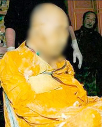 Đến tháng 9/2002, tức 75 năm sau khi Lạt Ma Dashi-Dorzho Itigilov qua đời, các nhà khoa học và bệnh lý học một lần nữa khai quật xác ướp của ông lên để kiểm tra.