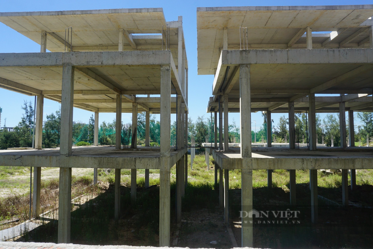 Dừng hoạt động, một phần của dự án đang xây dựng dở dang.