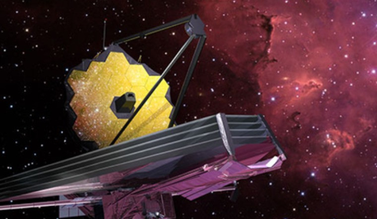 Tiến sĩ Joris Witstok thuộc Đại học Cambridge (Anh), tác giả chính của nhóm nghiên cứu cho hay nhóm chuyên gia đã xác định được PAH nhờ phân tích dữ liệu mà kính viễn vọng không gian James Webb thu được. Điều này khiến họ bắt đầu nghĩ đến các vật thể và sự kiện vật lý chưa từng biết khác có thể tạo ra các hạt carbon PAH.