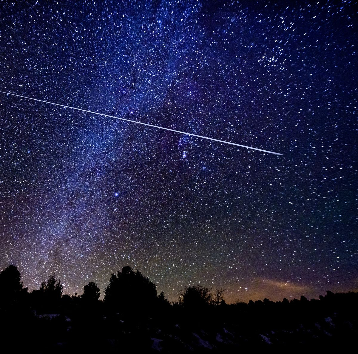 Theo Hội Thiên văn và Vũ trụ học Việt Nam (VACA), mưa sao băng Delta Aquarids có nguồn gốc từ sao chổi 96P Machholz - một sao chổi chu kỳ ngắn khi nó bay đến gần Mặt Trời.