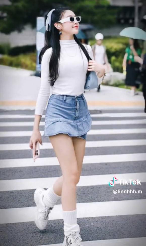 Lo Lem nha Quyen Linh khoe phong cach thoi trang ngay cang co gu-Hinh-4