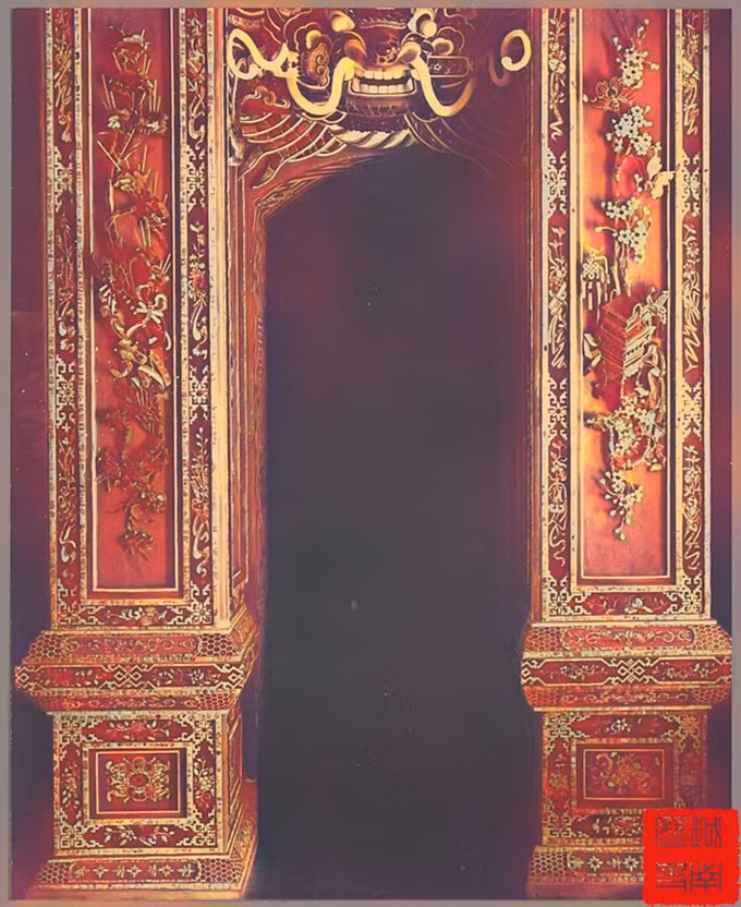 Kiến trúc của nhà hát Cửu Tư Đài mang phong cách kiến trúc Nhà hát Lớn Hà Nội.