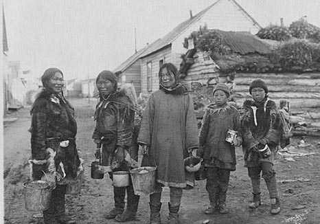 Các nhà điều tra đến nơi và phát hiện toàn bộ dân làng đã biến mất trong khi mọi đồ đạc còn nguyên. Họ cũng phát hiện một vài con chó kéo xe đã chết. Dù tìm kiếm cả khu vực xung quanh nhưng các nhà điều tra không phát hiện bất cứ dấu vết nào cho thấy người Inuit đã gặp phải chuyện gì hay đã chuyển đến đâu ngay trong đêm.