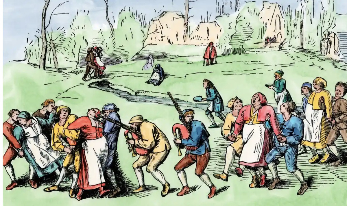 4 ngày sau, 33 người khác cũng xuống đường nhảy múa liên tục mà dường như không cảm thấy mệt mỏi giống Troffea. Một tháng sau, hơn 400 người nhảy múa không ngừng nghỉ.