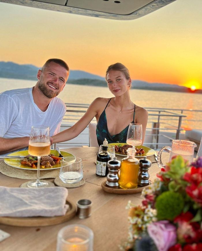 Eric Dier và cô vợ xinh đẹp - siêu mẫu Anna đang trải qua tuần trăng mật, sau lễ cưới riêng tư ở Cotswolds vào tháng trước.