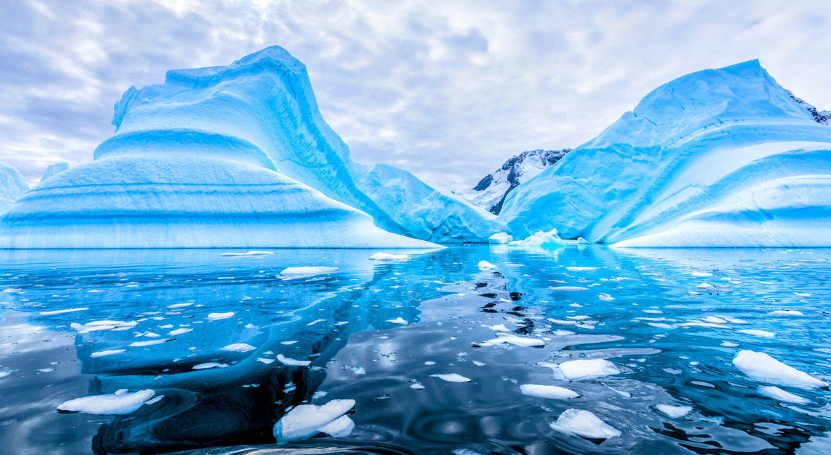 Tình trạng giảm xuống của diện tích băng ở Nam Cực trong những năm gần đây được các chuyên gia cảnh báo đang ở mức báo động.