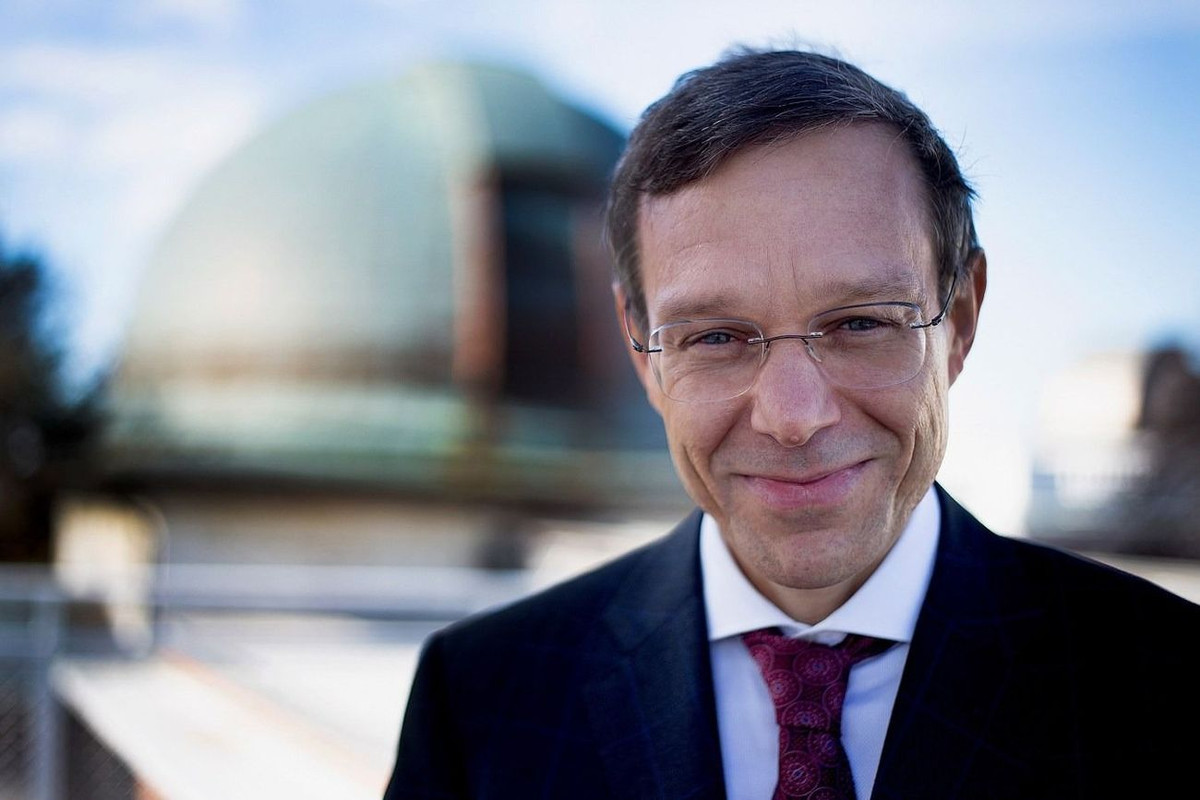 Dự án Galileo tập hợp nhiều chuyên gia nhằm tìm kiếm dấu hiệu của UFO và các vật thể giữa các vì sao thông qua các đài quan sát thiên văn.