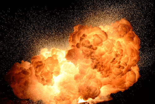 Một nhà thờ ở thị trấn Beatrice, bang Nebraska, Mỹ bị phát nổ vào khoảng 19h25 phút (giờ địa phương) ngày 1/3/1950. Trước khi xảy ra thảm kịch này, dàn hợp xướng nhà thờ gồm 15 thành viên luôn bắt đầu luyện tập vào 19h15.