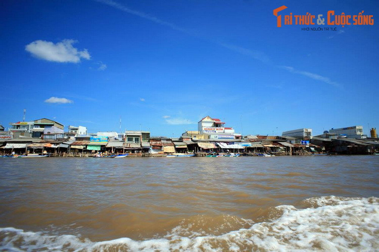 Thị trấn Năm Căn ở huyện Năm Căn, tỉnh Cà Mau.