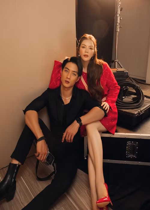 Cô sẽ ra mắt phim điện ảnh “Kẻ thứ ba” vào ngày 13/5.