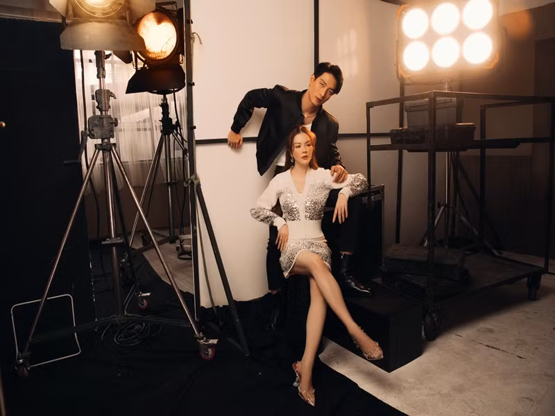 Sắp trở lại Cannes sau 3 năm vắng bóng, Lý Nhã Kỳ đang chuẩn bị thật chỉn chu váy áo.