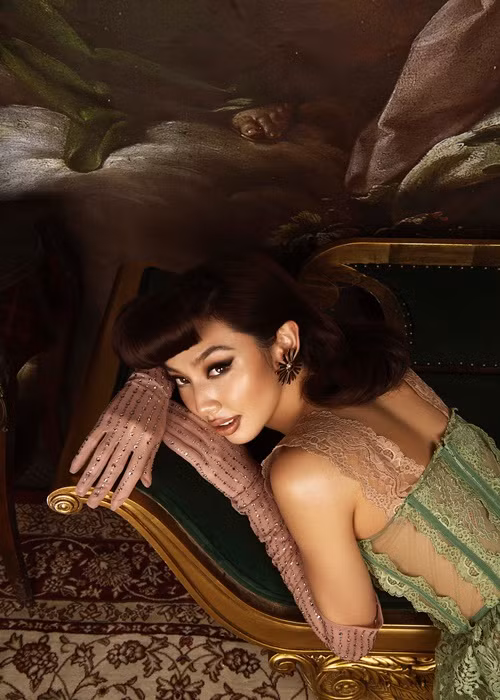 Đổi mới không ngừng trong phong cách, Thùy Tiên khiến fan mong chờ vào những lần xuất hiện tiếp theo của mình.