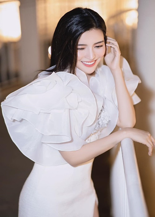 Trước phát ngôn gây xôn xao dư luận, Cao Thái Hà tâm sự: "Đôi khi phỏng vấn chỉ một câu lỡ lời thì đã thành phát ngôn gây sốc, thật sự rất khó tránh khỏi. Đây cũng là bài học cho Hà để Hà tập cách cẩn thận trong ăn nói hơn. Hà không có ý đả kích, chẳng qua Hà nghĩ đó là suy nghĩ của nhiều bạn gái khi tham gia các cuộc thi thôi. Hà ủng hộ việc các bạn đi thi để có danh hiệu và hoạt động nghệ thuật mà. Hà cũng là người từng đi thi nên Hà chưa hề có ý nói quan niệm đó là sai".